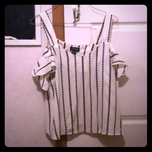 Timing Brand off the shoulder top